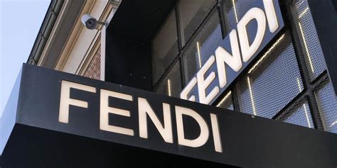 fendi processu produttivo|fendi company.